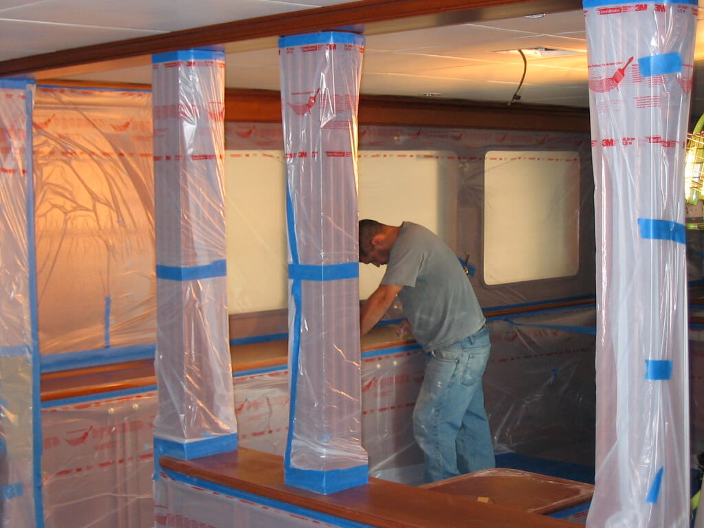 2 - PEOPLE WORKING